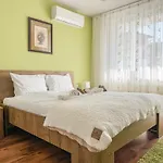 2br And Cosy Trimonsium 5min From Pedestrian Street Apartment Plowdiw