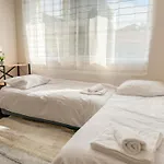 2br And Cosy Trimonsium 5min From Pedestrian Street *