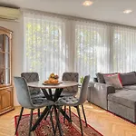 Apartment 2br And Cosy Trimonsium 5min From Pedestrian Street *