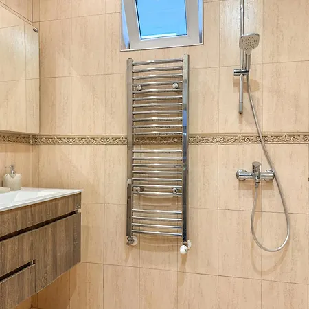 Διαμέρισμα Two-bedroom And Cosy