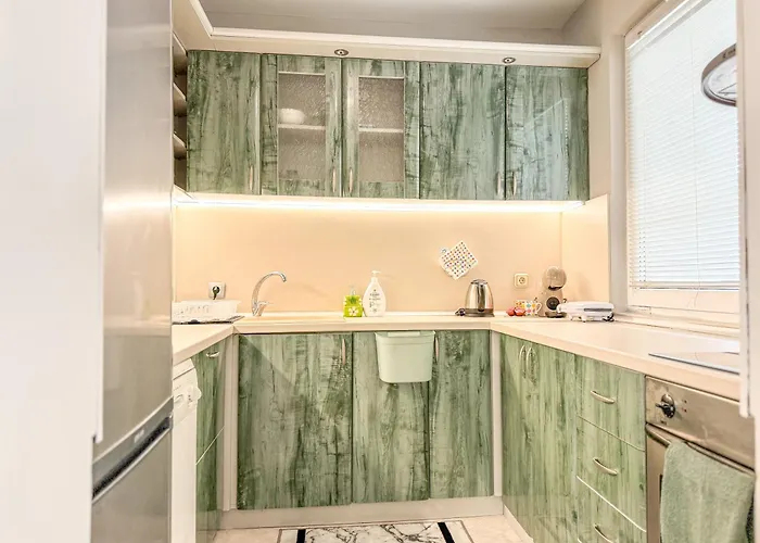 Daire Two-bedroom And Cosy Filibe