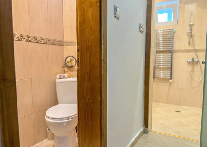 Two-bedroom And Cosy Filibe